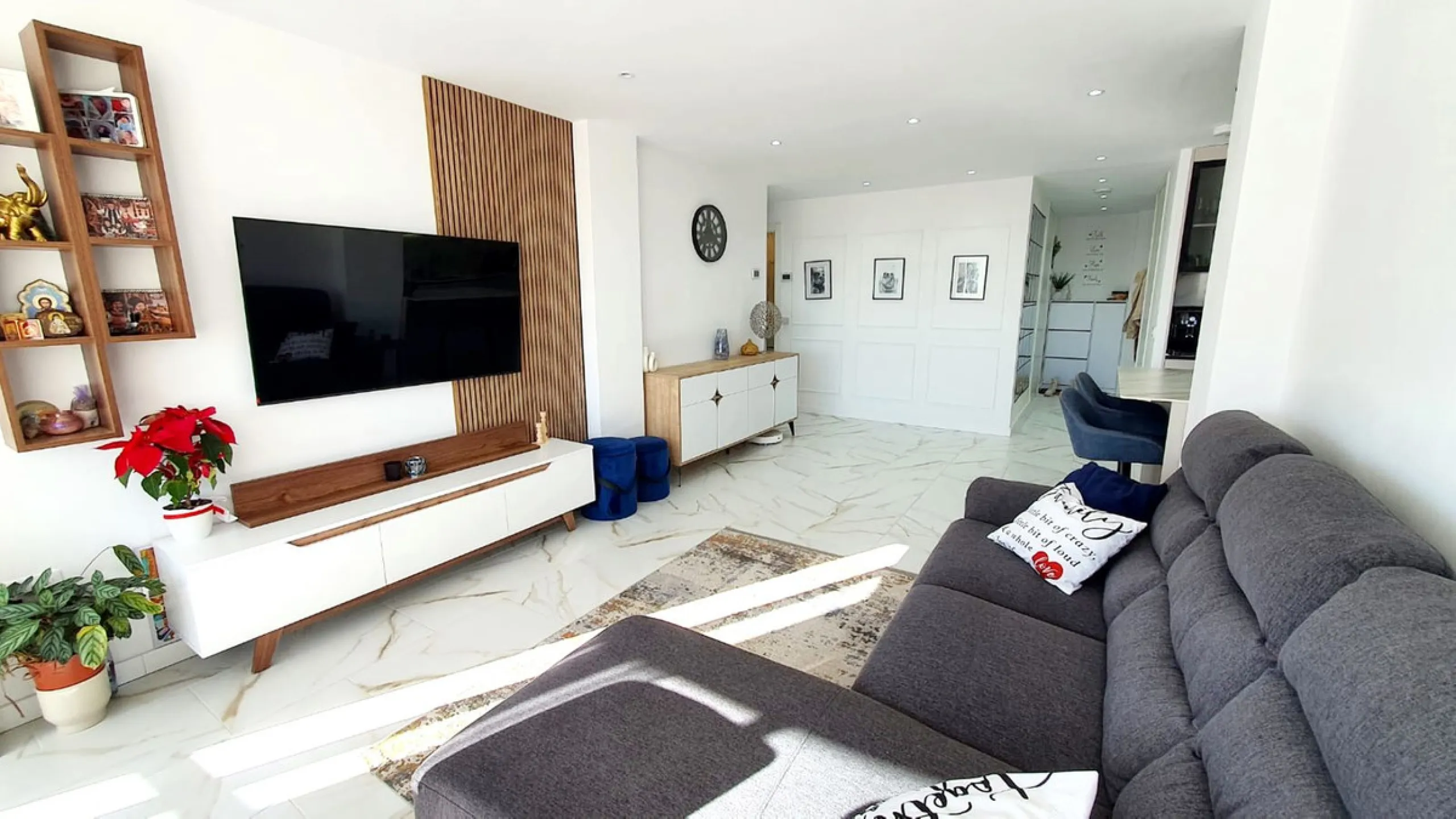 Stunning Fully Renovated Apartment – Fuengirola