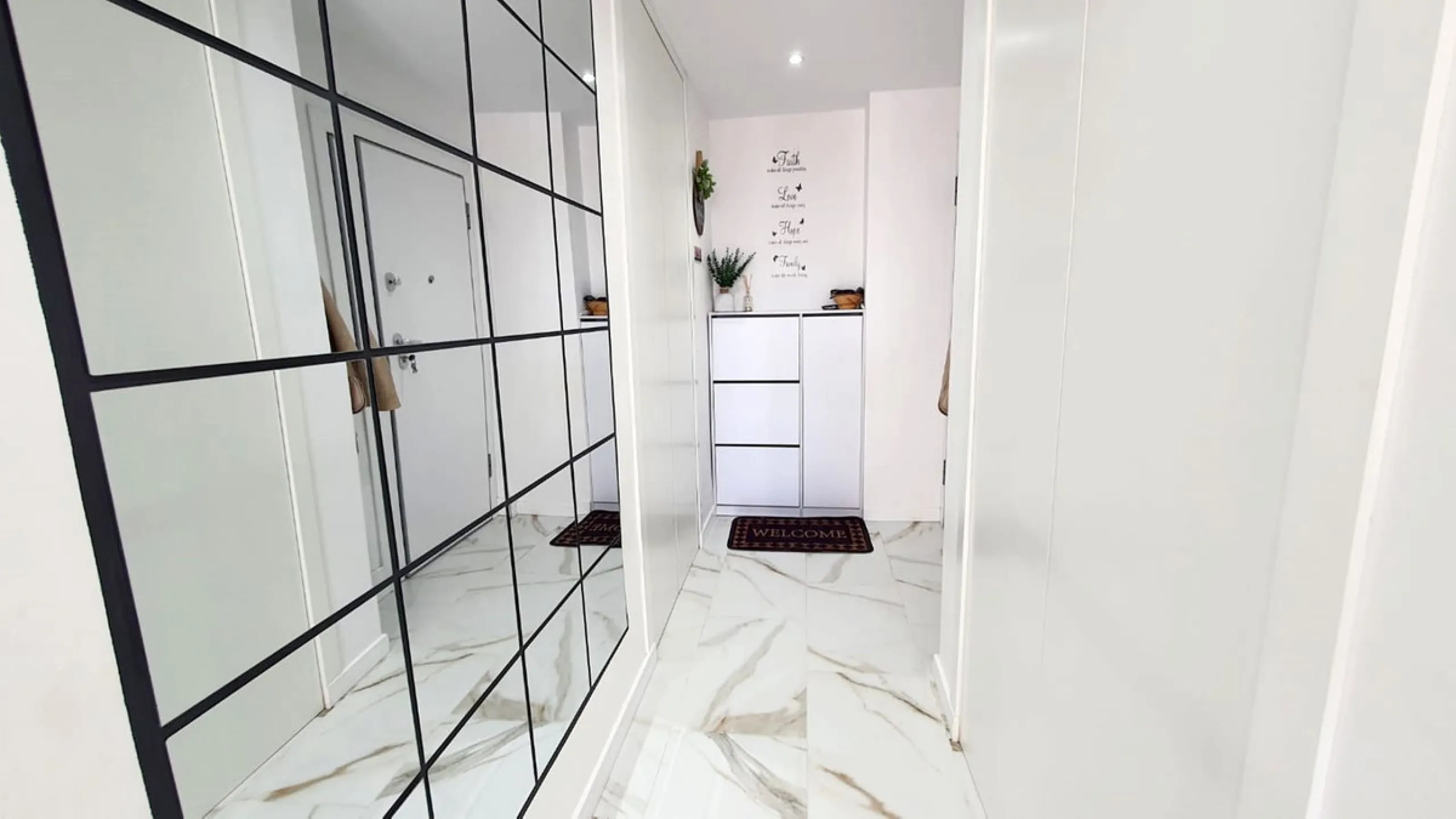 Stunning Fully Renovated Apartment – Fuengirola