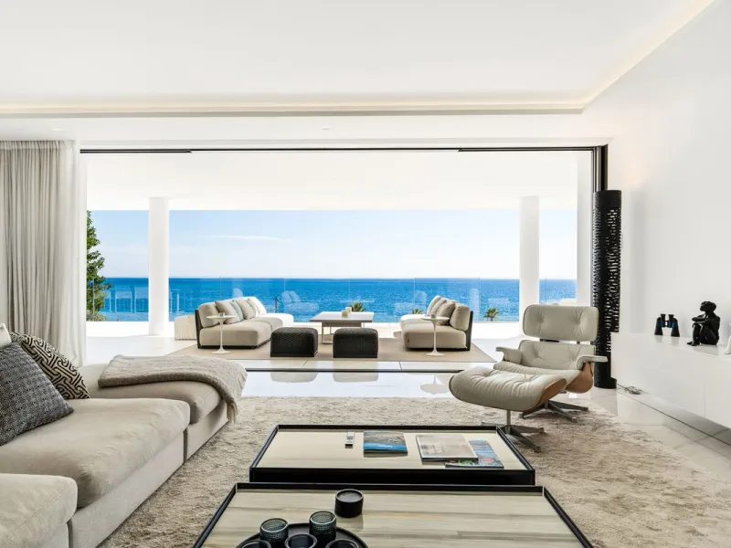 Luxury Beachfront Apartment in Emare Residential Complex