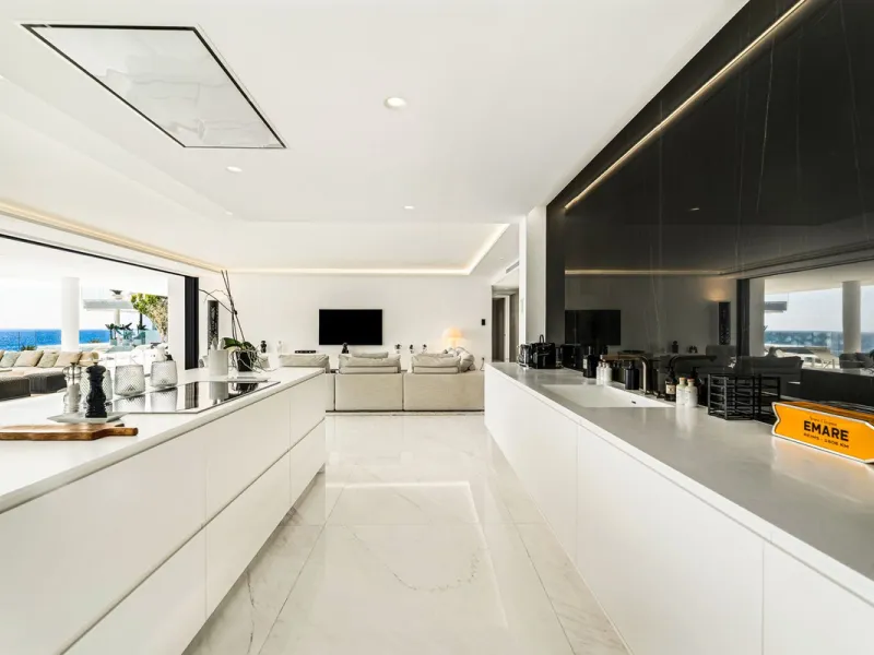 Luxury Beachfront Apartment in Emare Residential Complex