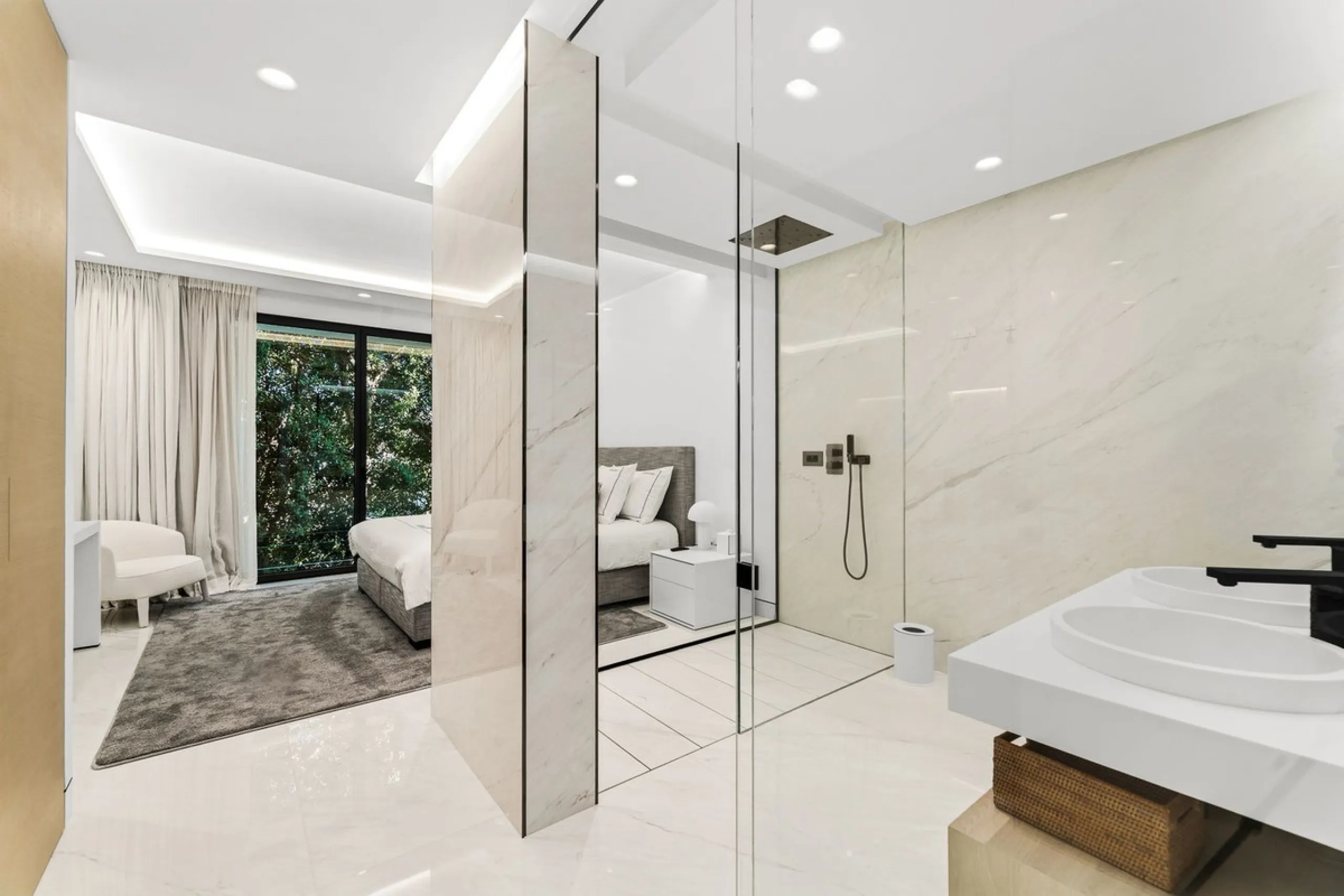 Luxury Beachfront Apartment in Emare Residential Complex