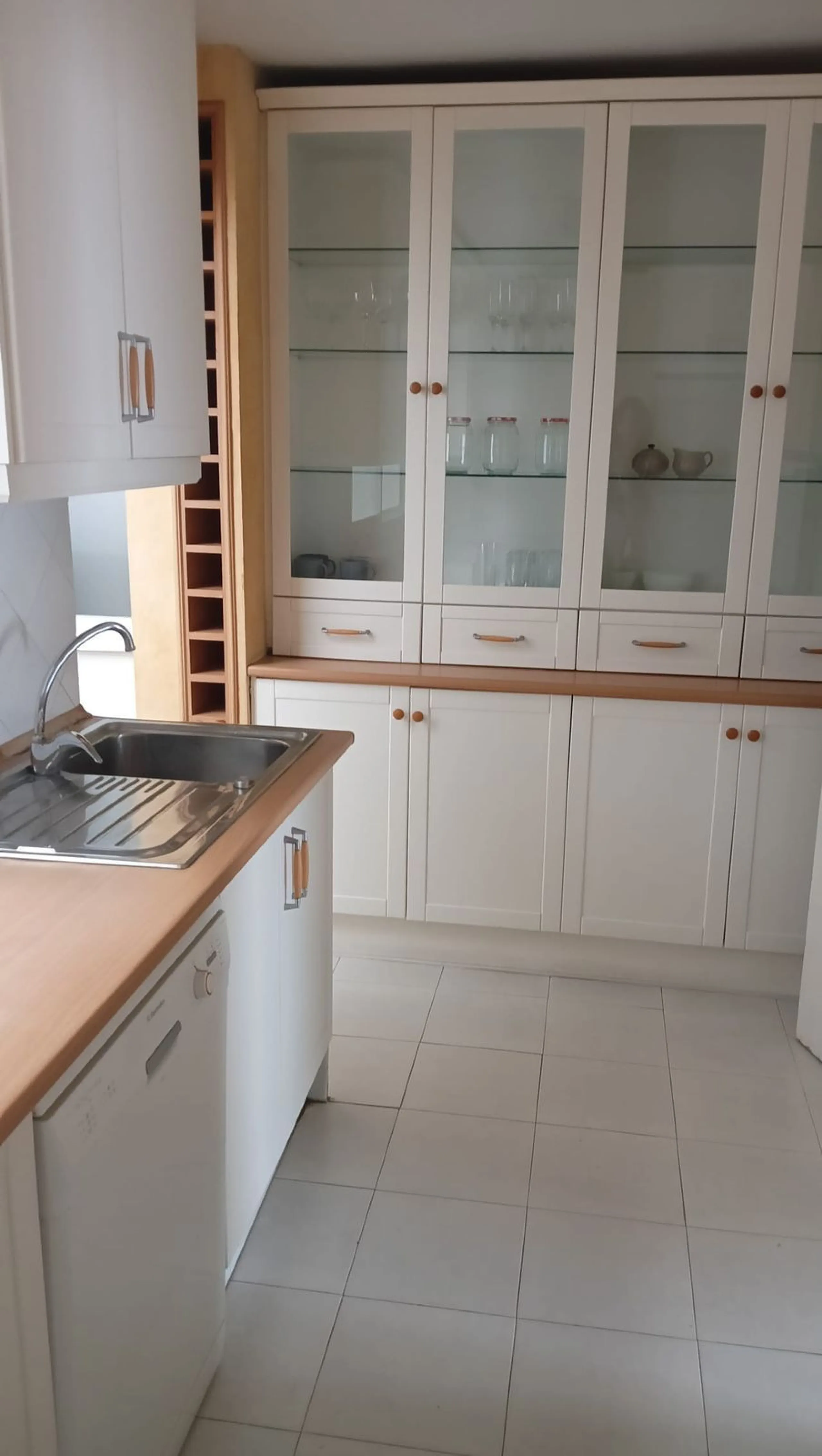 Apartment - Middle Floor Apartment в продаже в Marbella, Málaga. В доме 4 спален и 3 ванных комнат. Площадь дома 158 м²