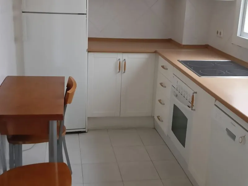 Apartment - Middle Floor Apartment в продаже в Marbella, Málaga. В доме 4 спален и 3 ванных комнат. Площадь дома 158 м²