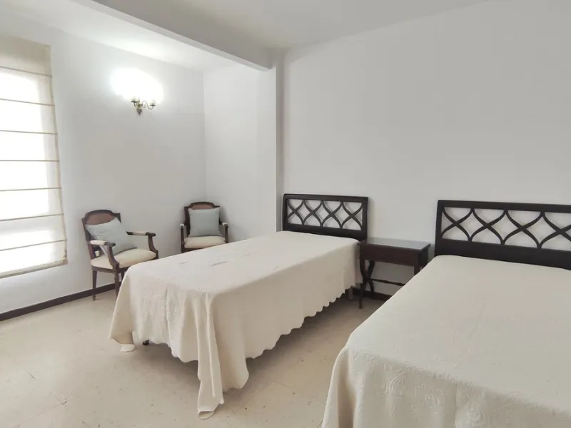 Apartment - Middle Floor Apartment в продаже в Marbella, Málaga. В доме 4 спален и 3 ванных комнат. Площадь дома 158 м²
