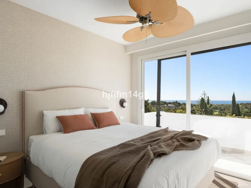 Welcome to this stunning and fully refurbished three-bedroom townhouse for sale in the sought-after residential enclave of La Colina, in the heart of Nueva Andalucía, Marbella. Tastefully renovated throughout and sold fully furnished, this turnkey home of
