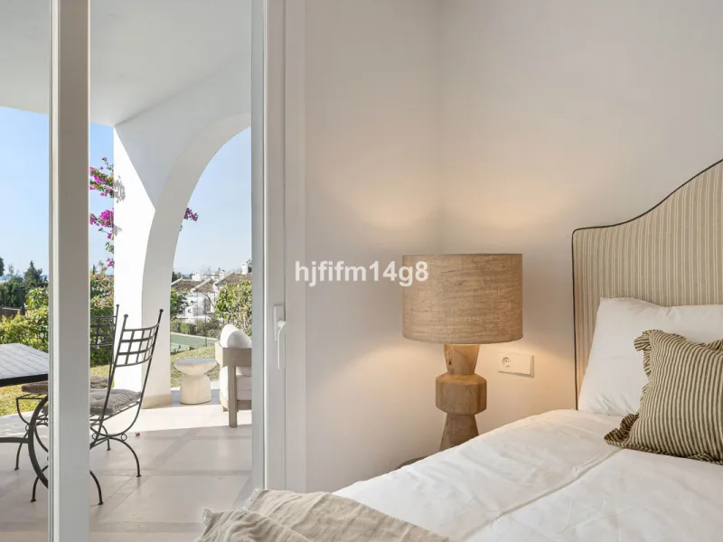 Welcome to this stunning and fully refurbished three-bedroom townhouse for sale in the sought-after residential enclave of La Colina, in the heart of Nueva Andalucía, Marbella. Tastefully renovated throughout and sold fully furnished, this turnkey home of