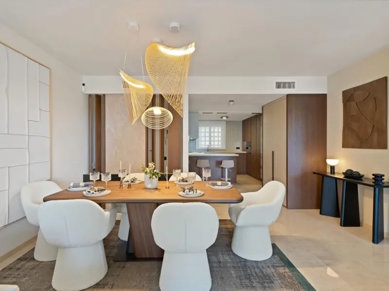 Exclusive Renovated Apartment in Marbella's Golden Mile, next to Hotel Puente