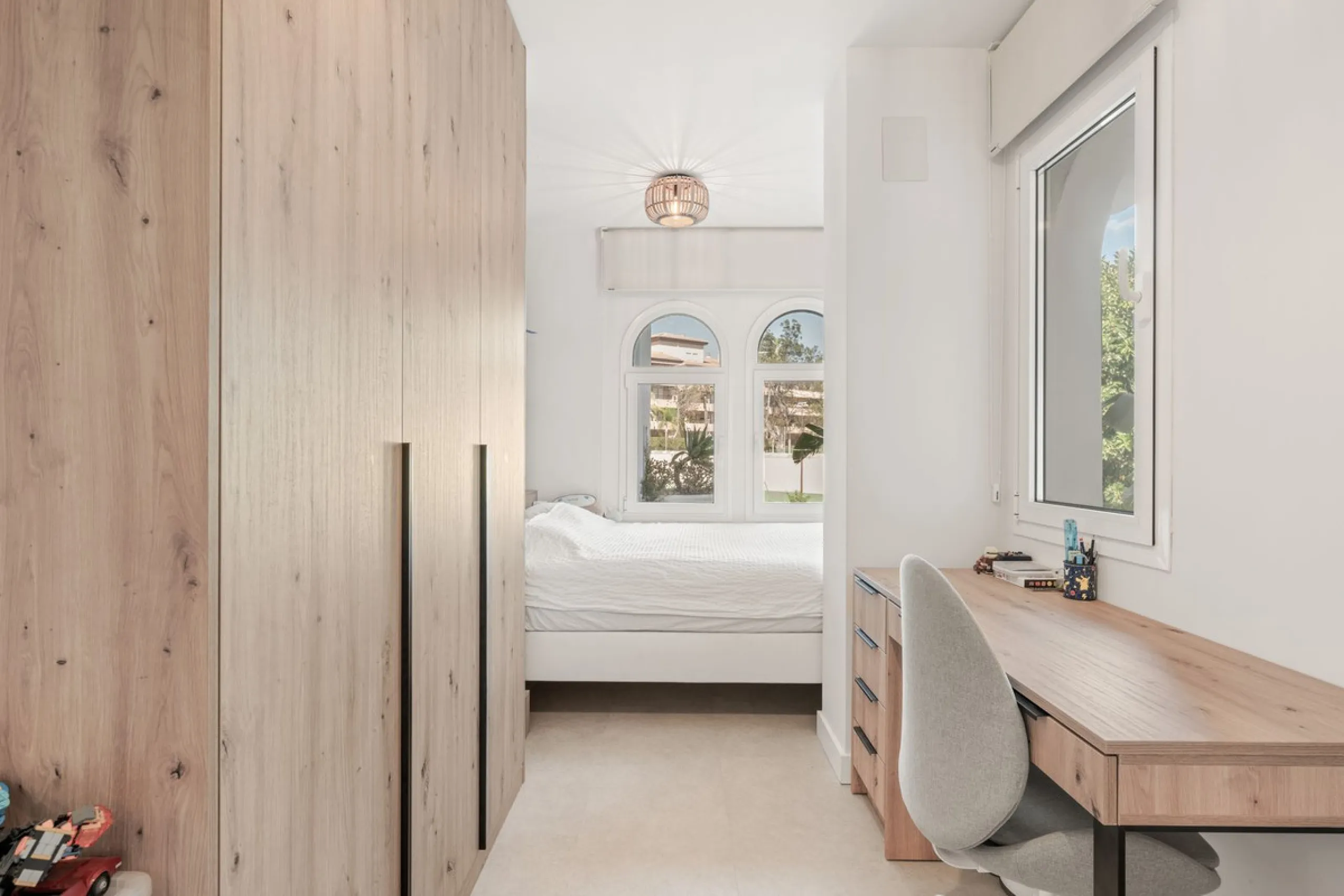 Completely renovated apartment for sale at Torremolinos' most sought-after address.