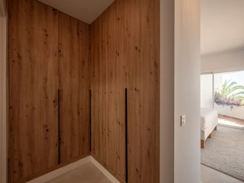 Completely renovated apartment for sale at Torremolinos' most sought-after address.