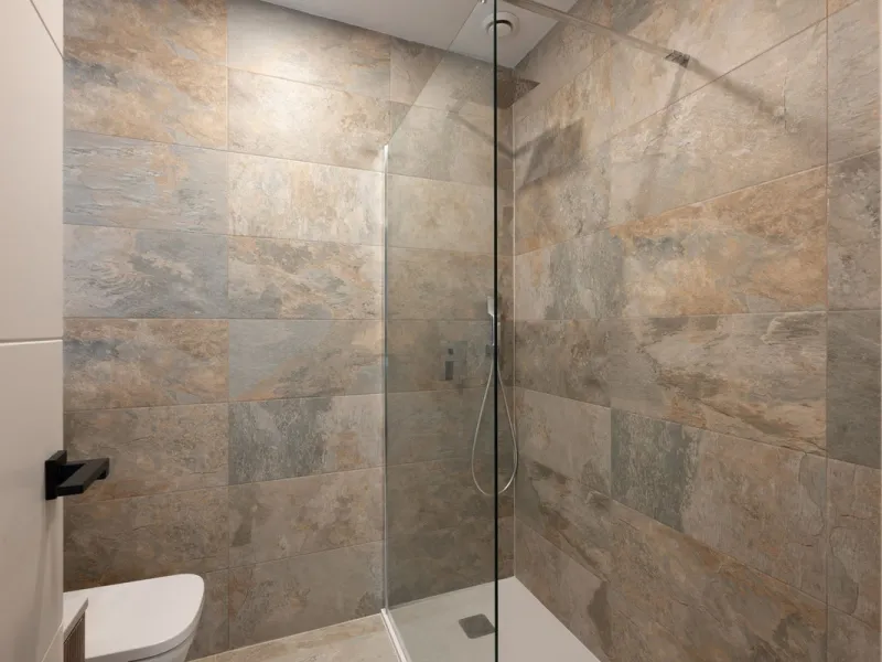 Completely renovated apartment for sale at Torremolinos' most sought-after address.