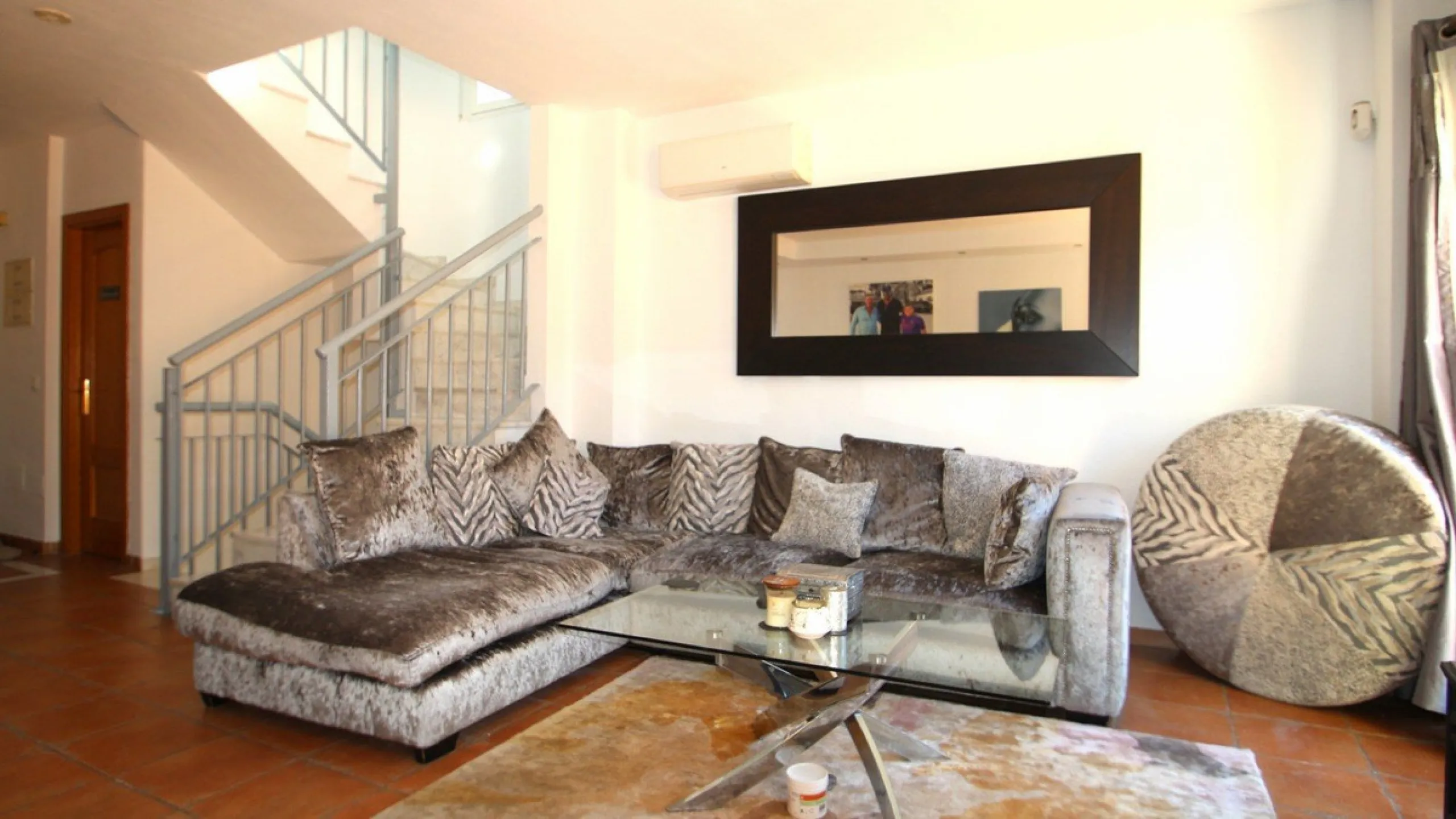 Spacious Semi‑Detached Villa for Sale in Los Pacos, Fuengirola