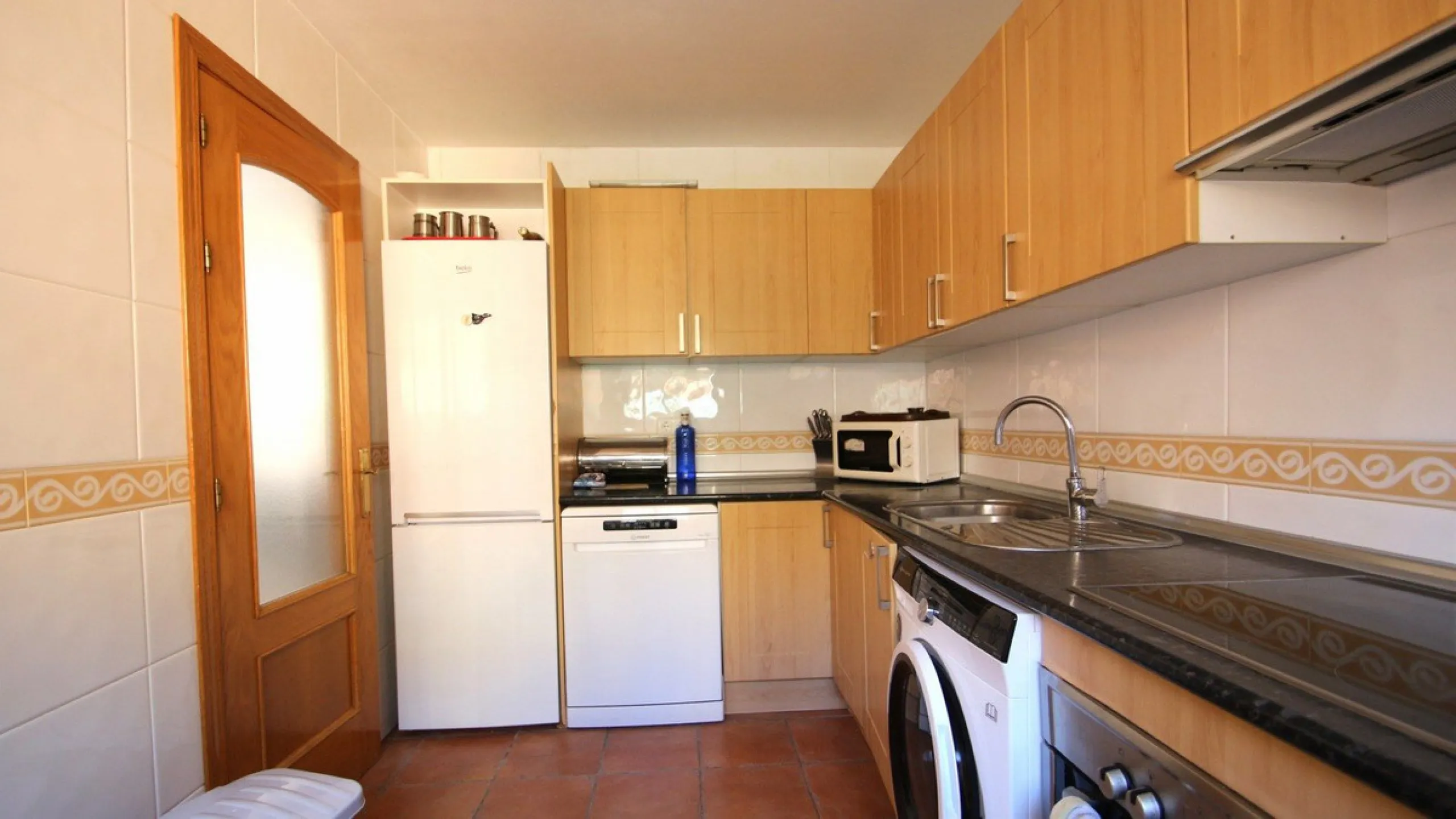 Spacious Semi‑Detached Villa for Sale in Los Pacos, Fuengirola