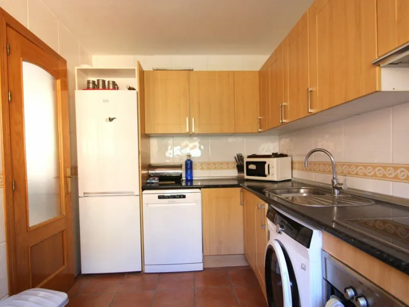Spacious Semi‑Detached Villa for Sale in Los Pacos, Fuengirola