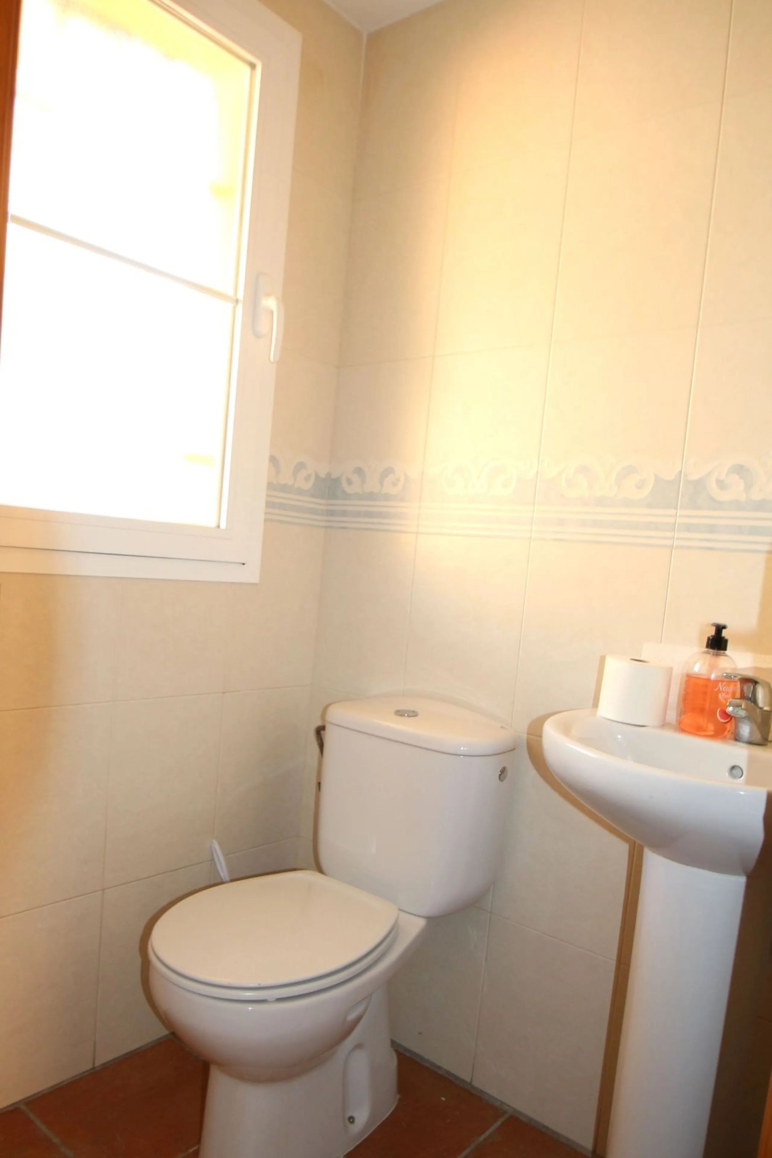 Spacious Semi‑Detached Villa for Sale in Los Pacos, Fuengirola