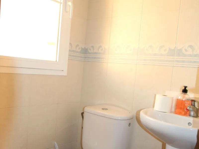 Spacious Semi‑Detached Villa for Sale in Los Pacos, Fuengirola