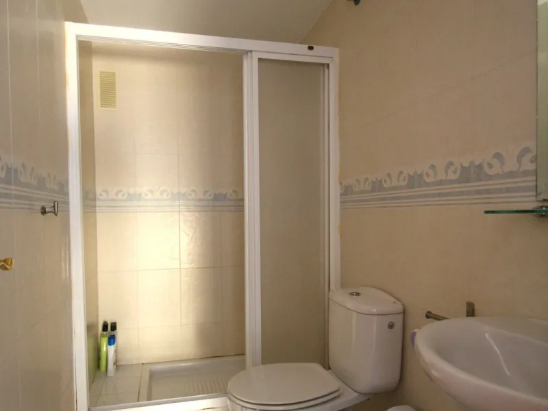 Spacious Semi‑Detached Villa for Sale in Los Pacos, Fuengirola