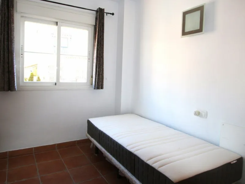 Spacious Semi‑Detached Villa for Sale in Los Pacos, Fuengirola