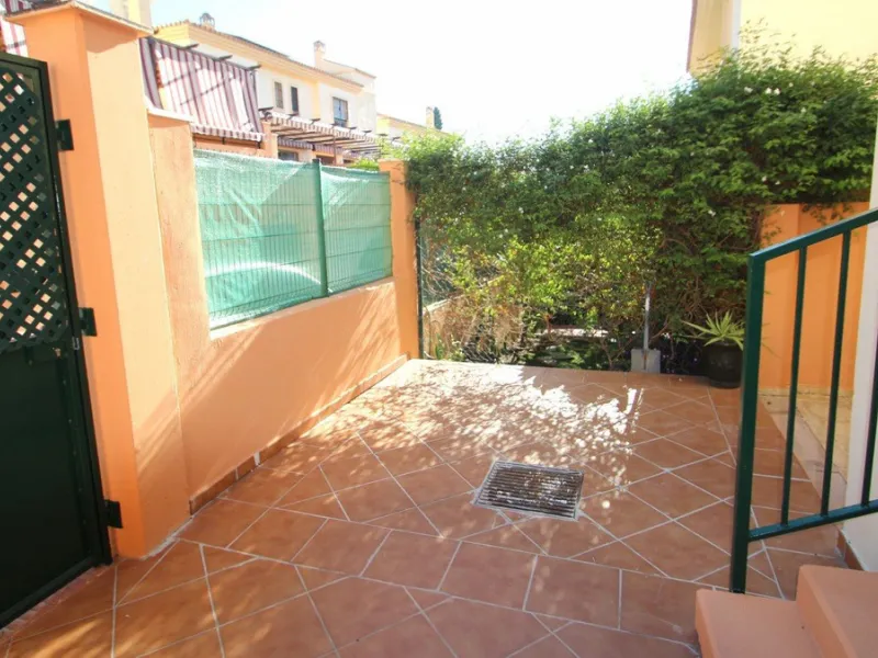 Spacious Semi‑Detached Villa for Sale in Los Pacos, Fuengirola