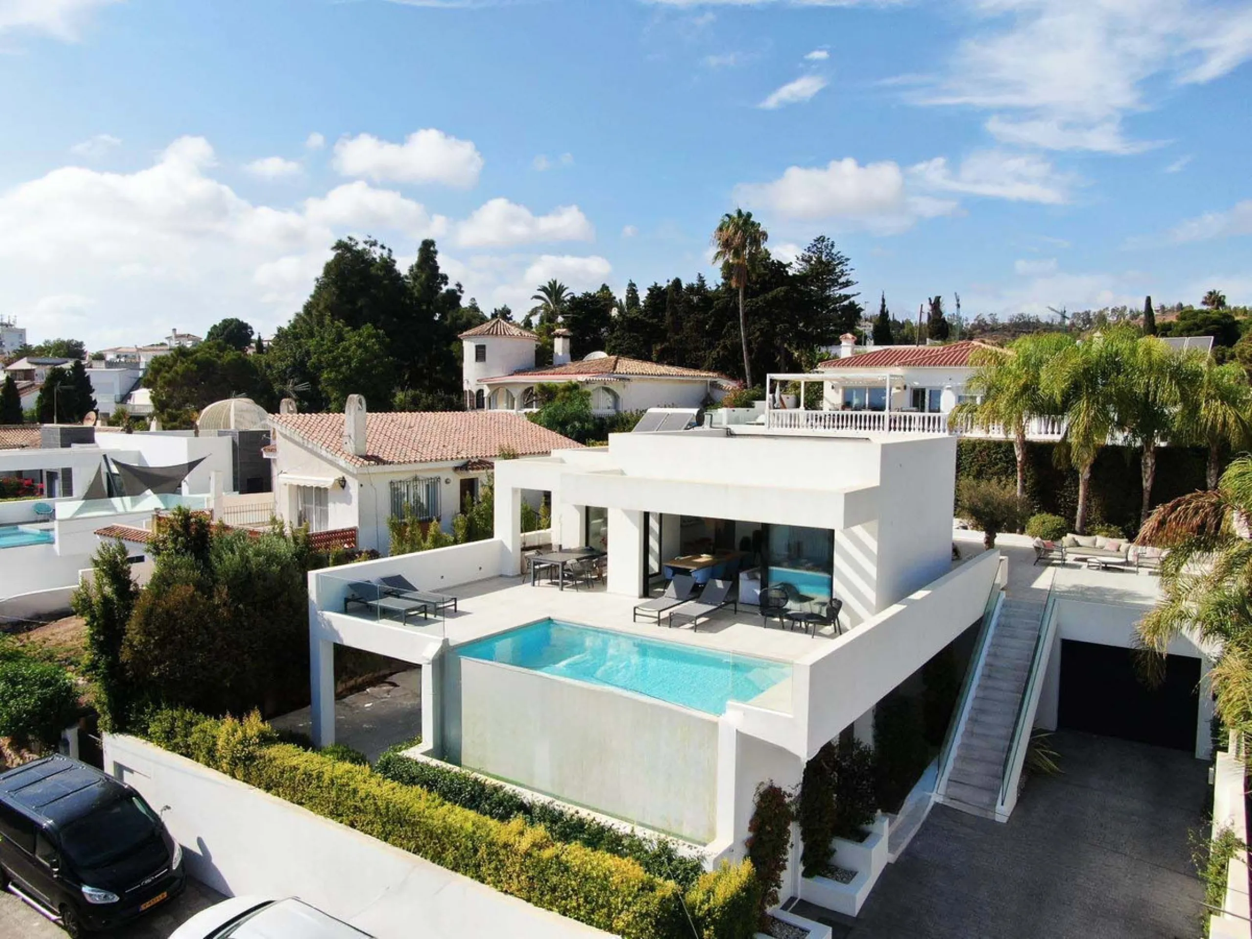 MODERN VILLA WITH SEA VIEWS JUST 200 METERS FROM THE BEACH FOR SALE IN EL CHAPARRAL, MIJAS COSTA