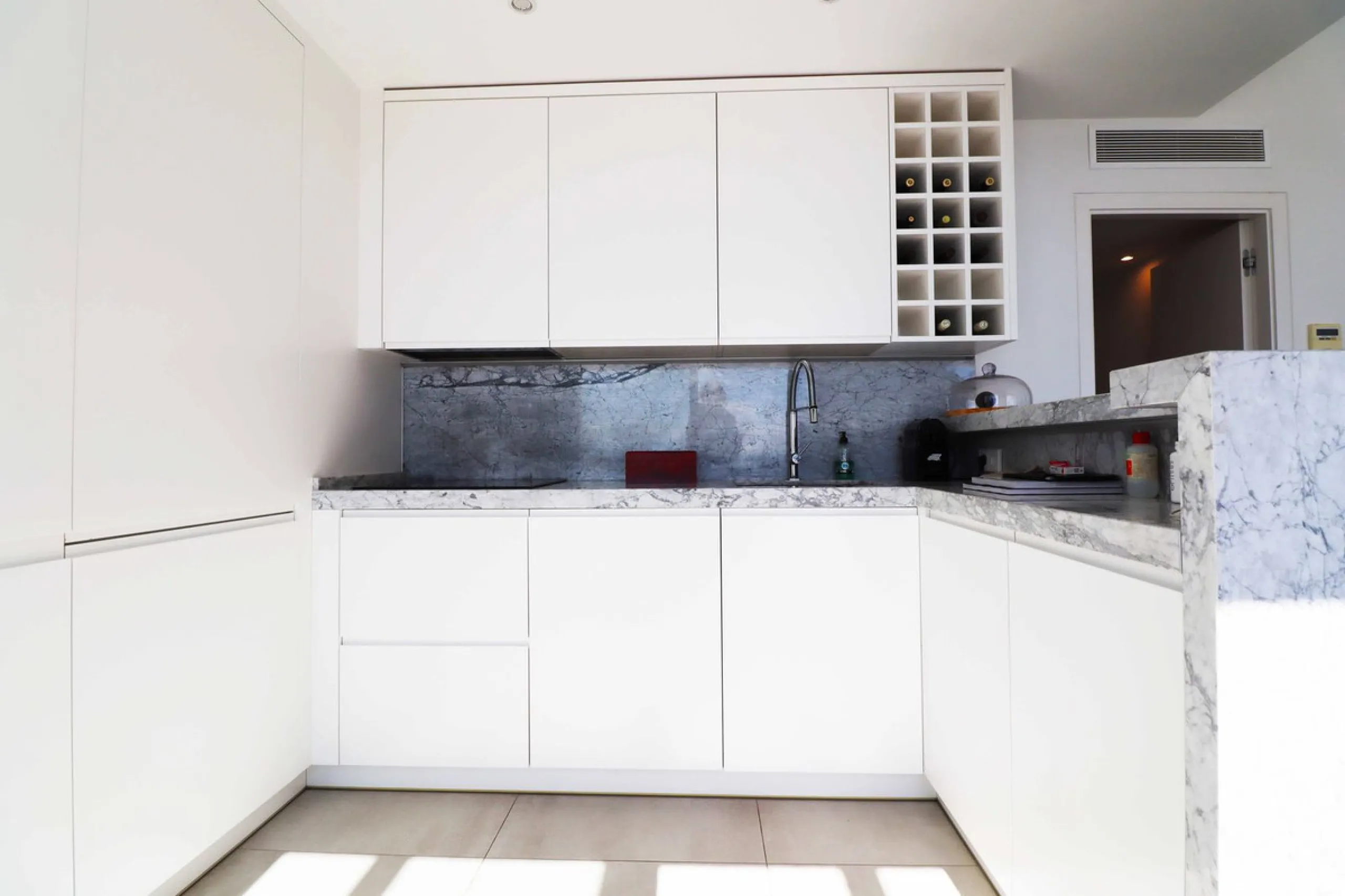 MODERN VILLA WITH SEA VIEWS JUST 200 METERS FROM THE BEACH FOR SALE IN EL CHAPARRAL, MIJAS COSTA