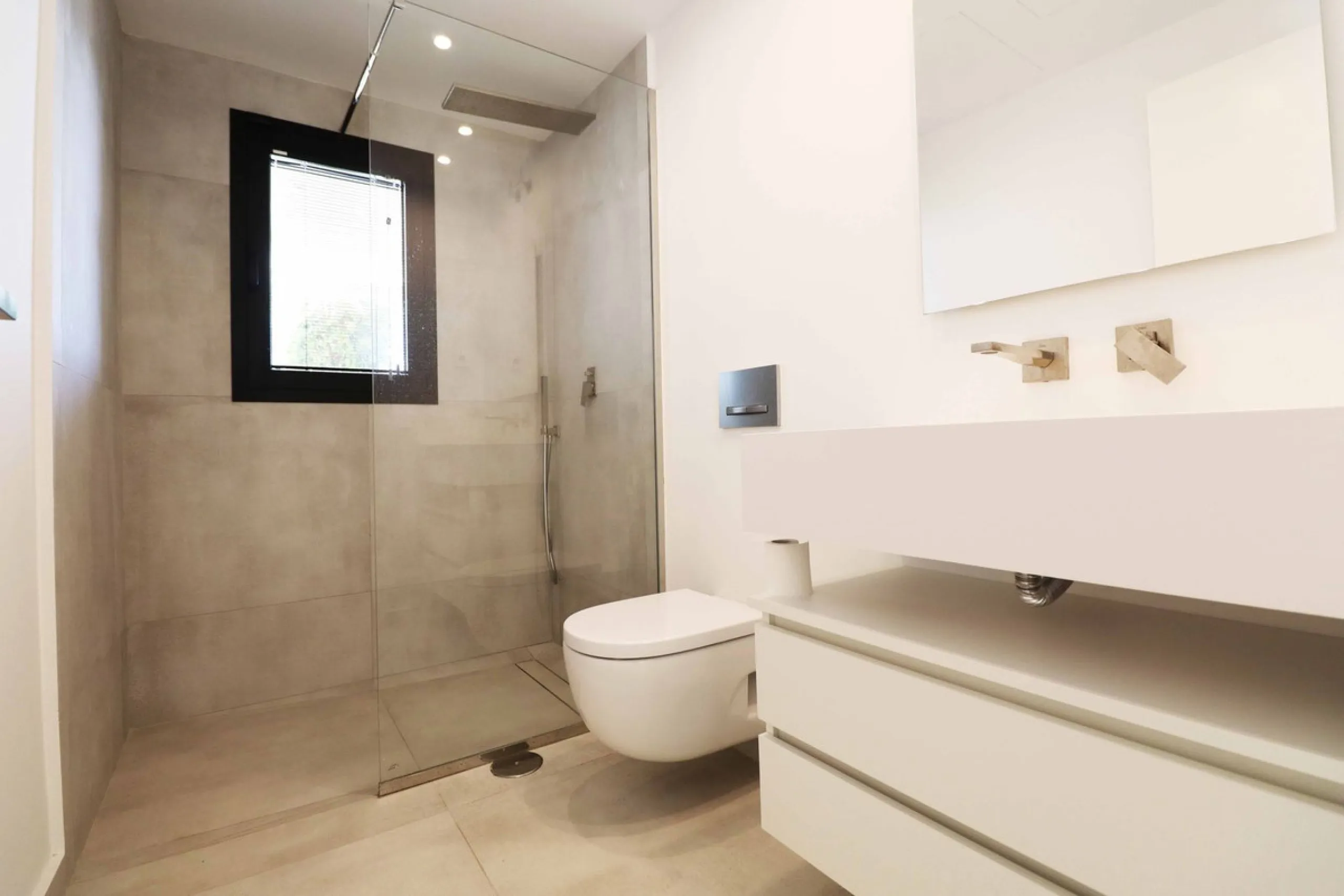 MODERN VILLA WITH SEA VIEWS JUST 200 METERS FROM THE BEACH FOR SALE IN EL CHAPARRAL, MIJAS COSTA