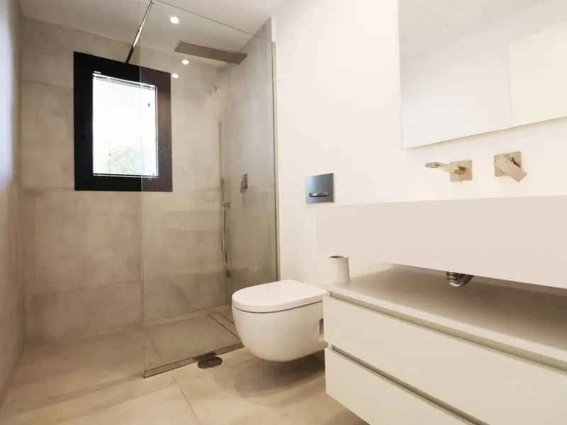 MODERN VILLA WITH SEA VIEWS JUST 200 METERS FROM THE BEACH FOR SALE IN EL CHAPARRAL, MIJAS COSTA