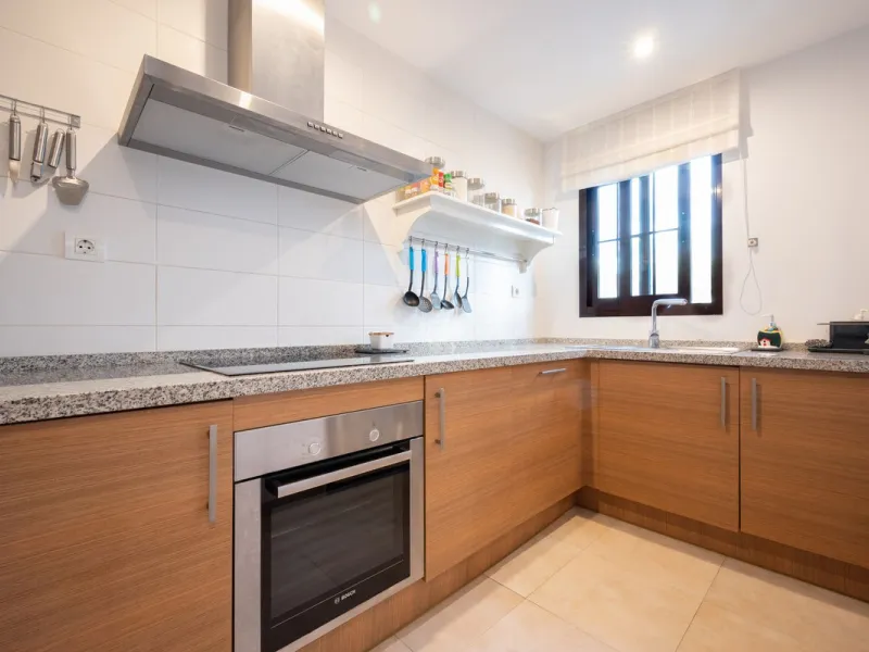 This elegant, partly furnished, and move-in-ready penthouse duplex in Pueblo Los Monteros is located in Altos de Los Monteros. It combines luxury and comfort in one of Marbella's most sought-after neighbourhoods.