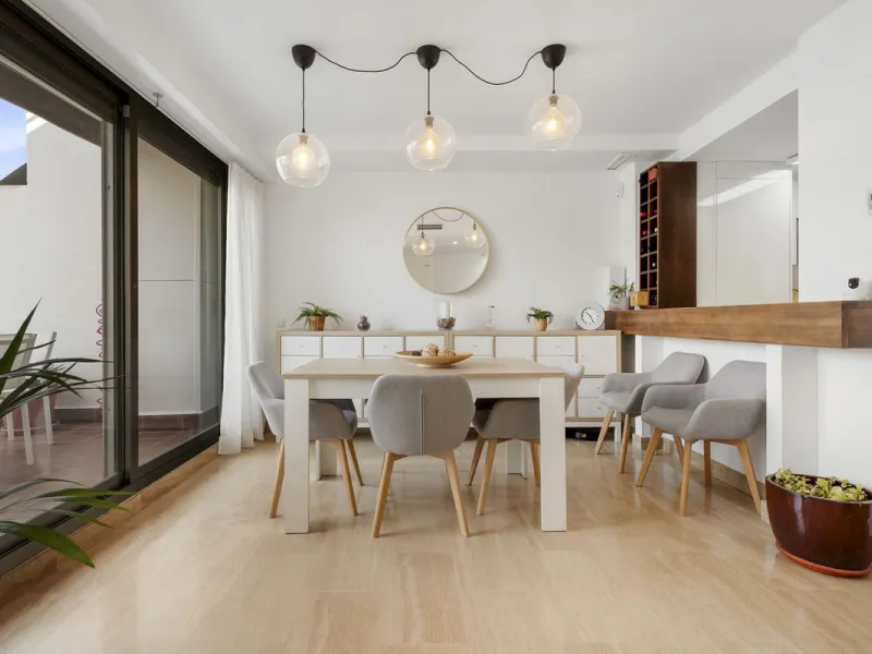 Magnificently Presented Triplex Penthouse in La Cala de Mijas. Just a five-minute drive from the charming coastal town of La Cala de Mijas, this beautifully updated triplex penthouse apartment combines modern style, generous space, and eco-friendly living