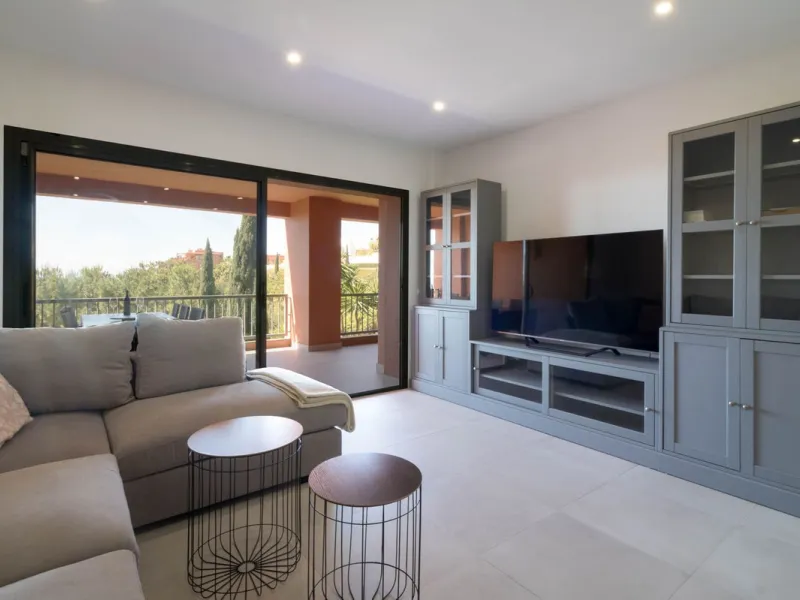 3 BEDROOM MIDDLE FLOOR APARTMENT WITH PANORAMIC SEA VIEWS TO THE COAST AND THE GOLF OF LOS FLAMINGOS
