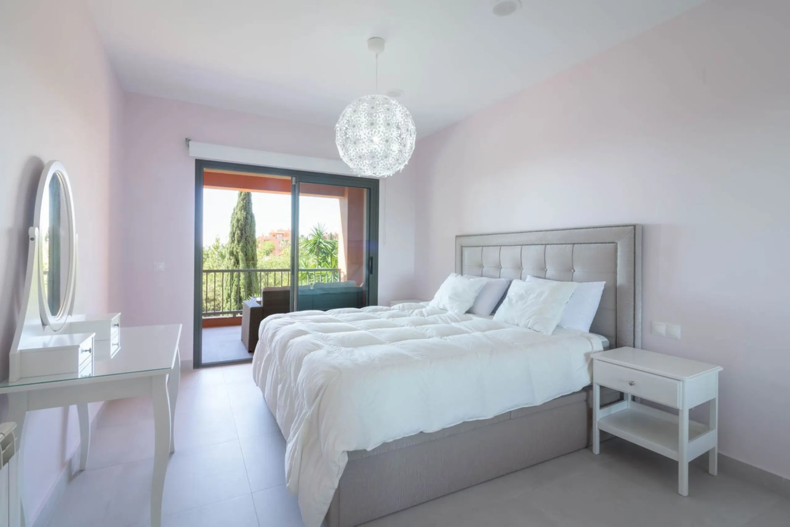 3 BEDROOM MIDDLE FLOOR APARTMENT WITH PANORAMIC SEA VIEWS TO THE COAST AND THE GOLF OF LOS FLAMINGOS