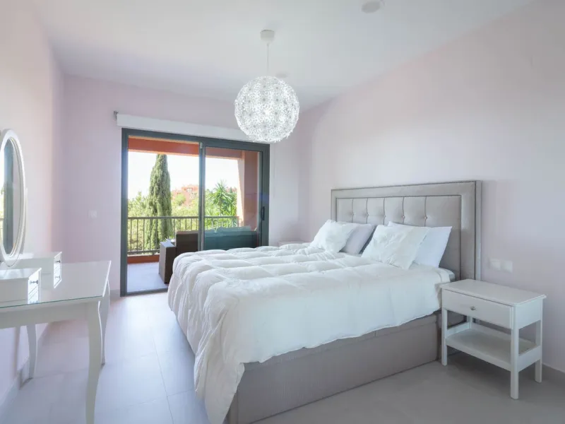 3 BEDROOM MIDDLE FLOOR APARTMENT WITH PANORAMIC SEA VIEWS TO THE COAST AND THE GOLF OF LOS FLAMINGOS