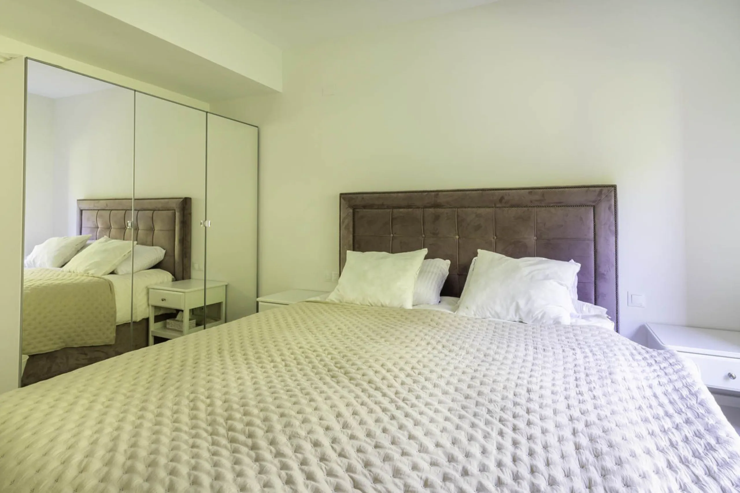 3 BEDROOM MIDDLE FLOOR APARTMENT WITH PANORAMIC SEA VIEWS TO THE COAST AND THE GOLF OF LOS FLAMINGOS