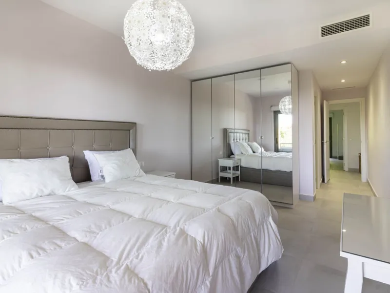 3 BEDROOM MIDDLE FLOOR APARTMENT WITH PANORAMIC SEA VIEWS TO THE COAST AND THE GOLF OF LOS FLAMINGOS