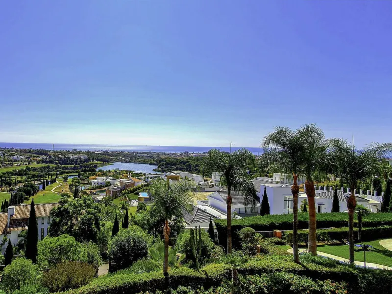 3 BEDROOM MIDDLE FLOOR APARTMENT WITH PANORAMIC SEA VIEWS TO THE COAST AND THE GOLF OF LOS FLAMINGOS