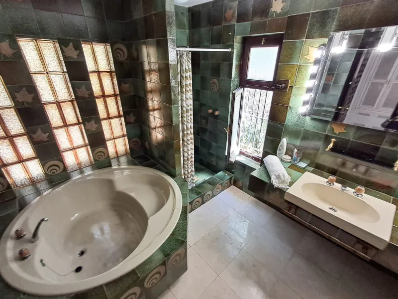 Spectacular Villa for Sale in Calahonda!  We invite you to take a look at the home staging and discover all the potential this villa has to offer.