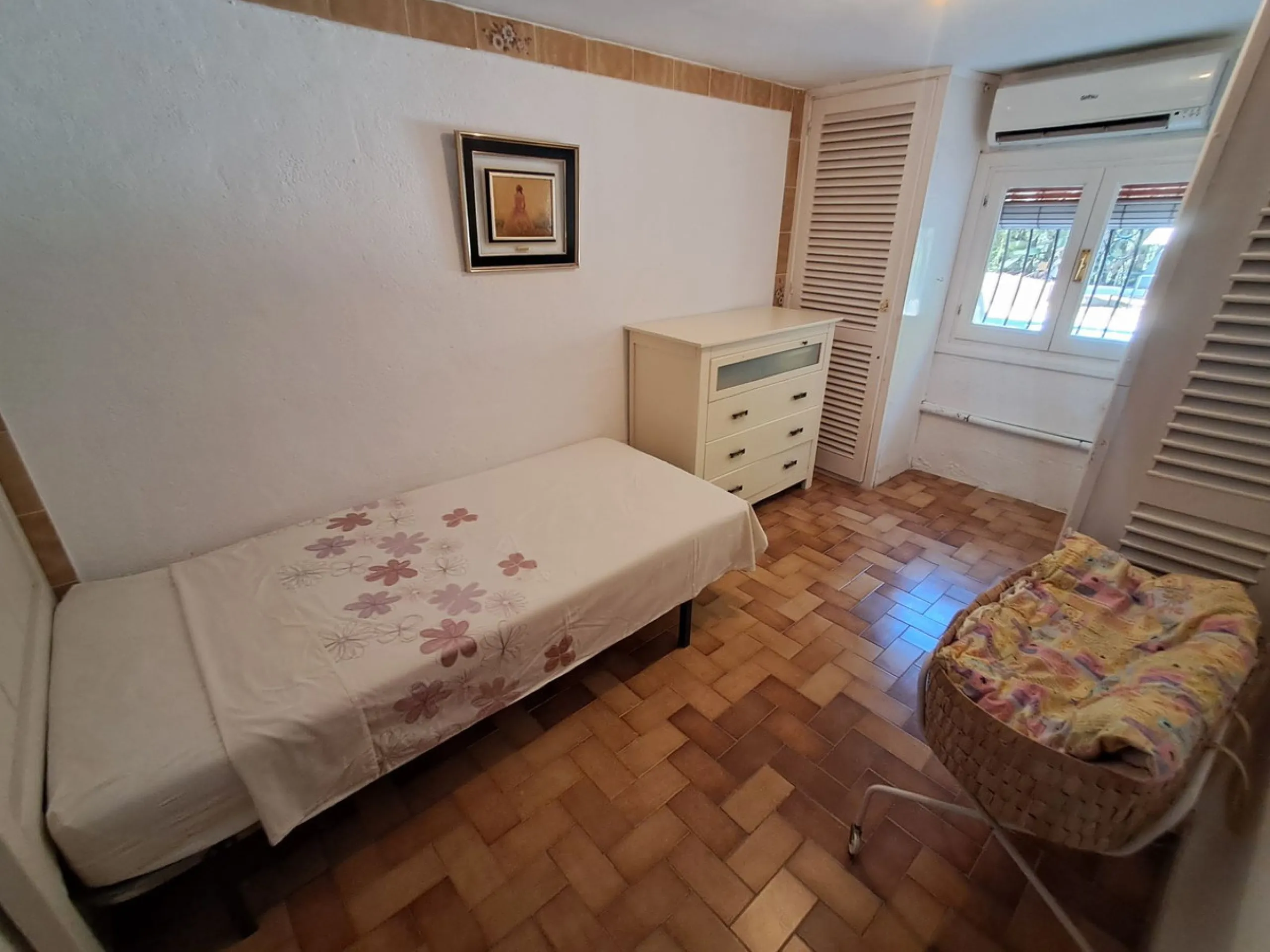 Spectacular Villa for Sale in Calahonda!  We invite you to take a look at the home staging and discover all the potential this villa has to offer.
