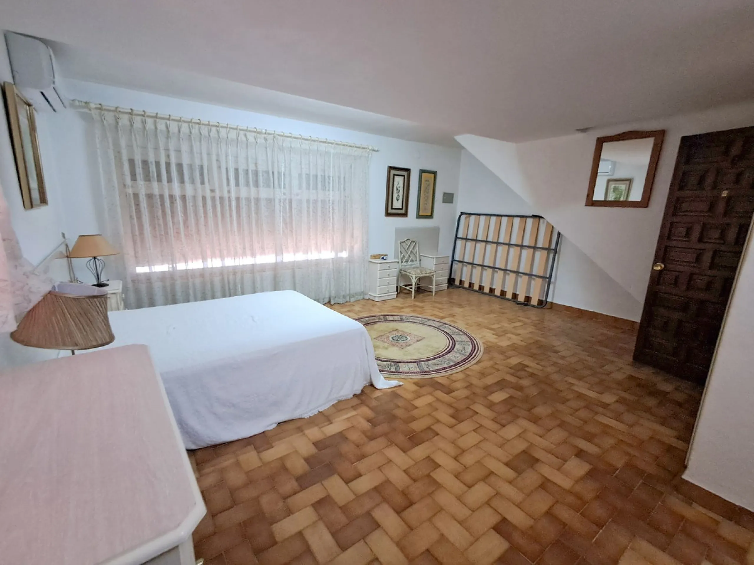 Spectacular Villa for Sale in Calahonda!  We invite you to take a look at the home staging and discover all the potential this villa has to offer.
