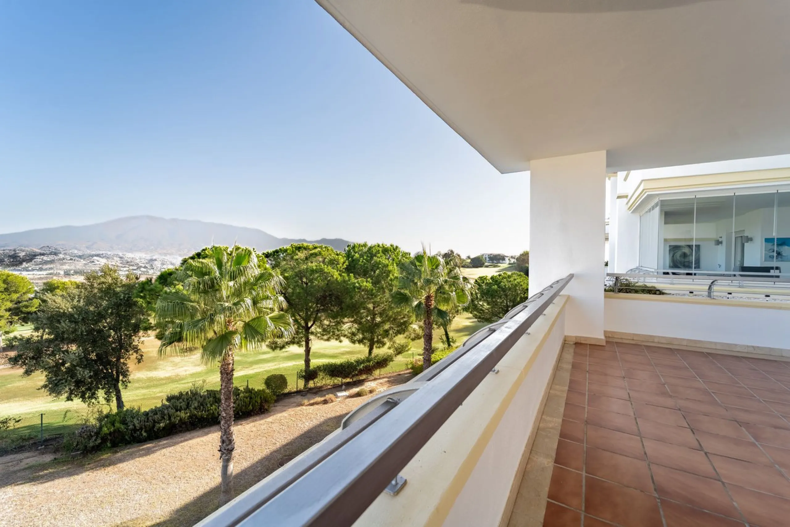 Discover this stunning and exceptionally spacious 3-bedroom, 3-bathroom apartment located in the sought-after area of La Cala Golf. Boasting an elegant and bright living area, the property opens up to a generous terrace with breathtaking views over the Eu