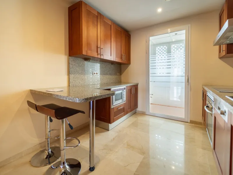 Discover this stunning and exceptionally spacious 3-bedroom, 3-bathroom apartment located in the sought-after area of La Cala Golf. Boasting an elegant and bright living area, the property opens up to a generous terrace with breathtaking views over the Eu