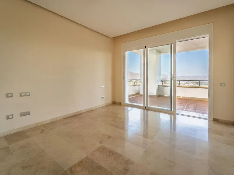 Discover this stunning and exceptionally spacious 3-bedroom, 3-bathroom apartment located in the sought-after area of La Cala Golf. Boasting an elegant and bright living area, the property opens up to a generous terrace with breathtaking views over the Eu