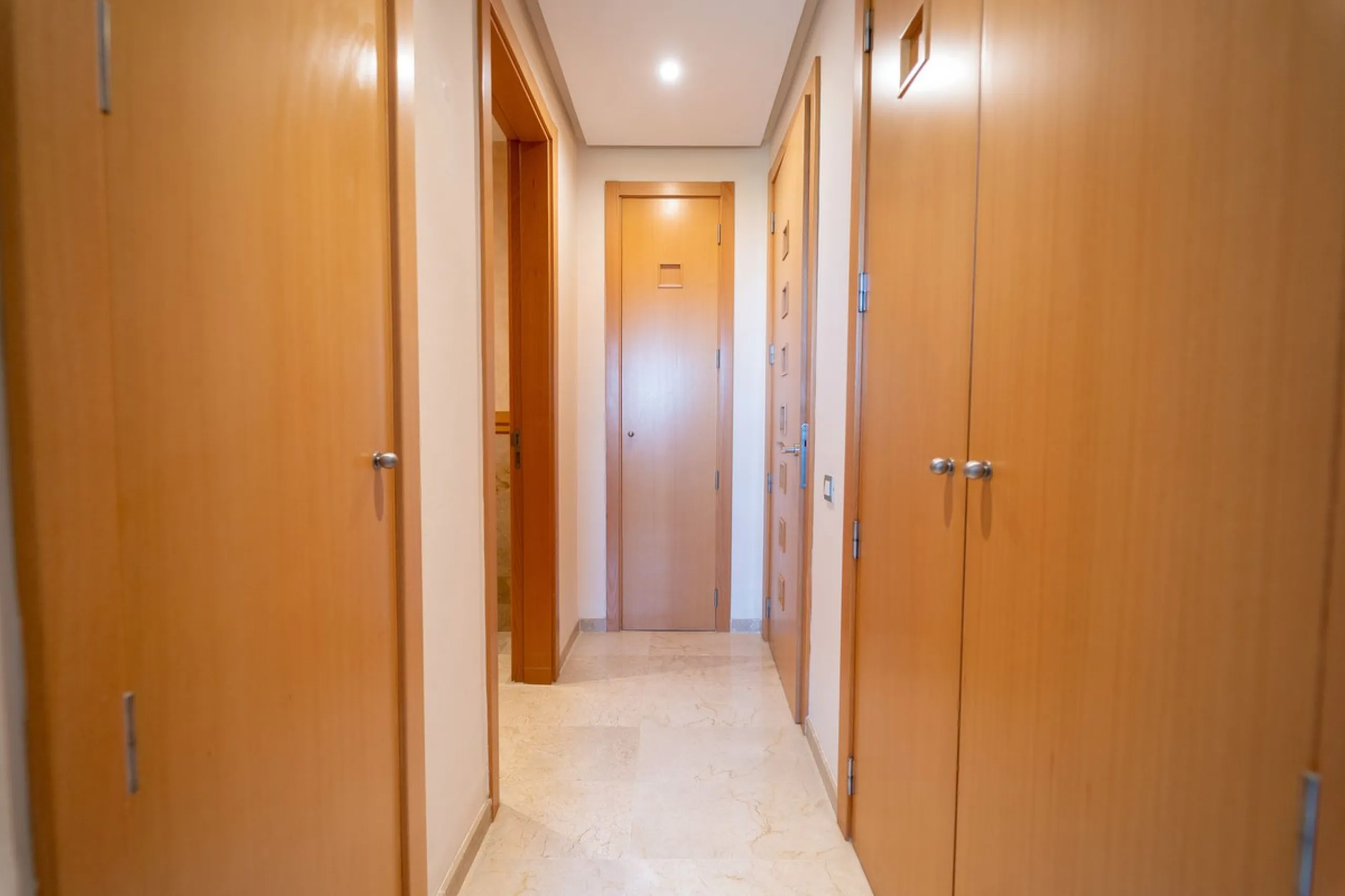 Discover this stunning and exceptionally spacious 3-bedroom, 3-bathroom apartment located in the sought-after area of La Cala Golf. Boasting an elegant and bright living area, the property opens up to a generous terrace with breathtaking views over the Eu