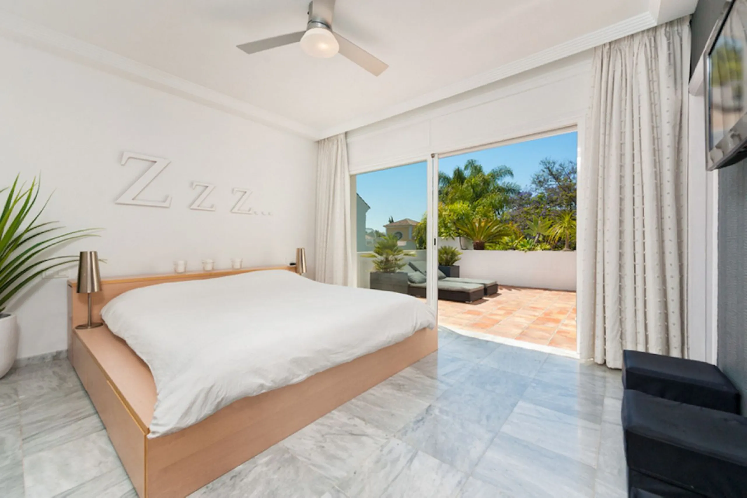 4-Bedroom Semi-Detached House in the Exclusive Casasola Development, Next to Guadalmina Baja!