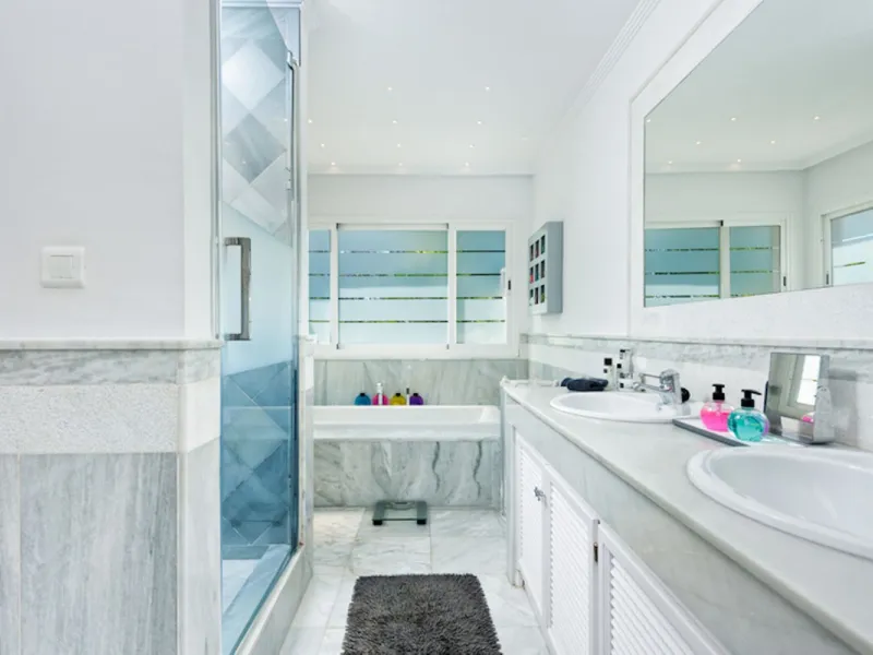 4-Bedroom Semi-Detached House in the Exclusive Casasola Development, Next to Guadalmina Baja!