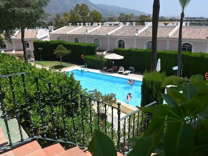 Apartment - Ground Floor Apartment в продаже в Marbella, Málaga. В доме 2 спален и 2 ванных комнат. Площадь дома 96 м²
