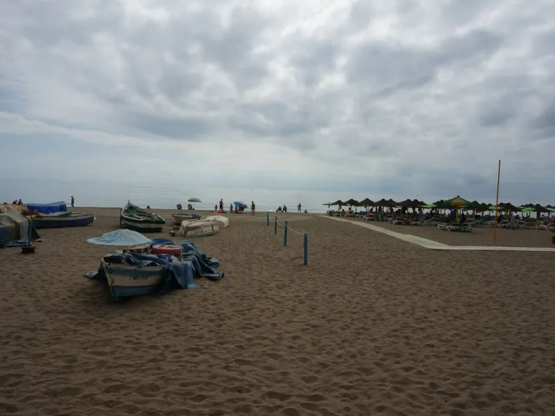 Live Your Dream on the Paseo de la Carihuela - 2 steps from the beach