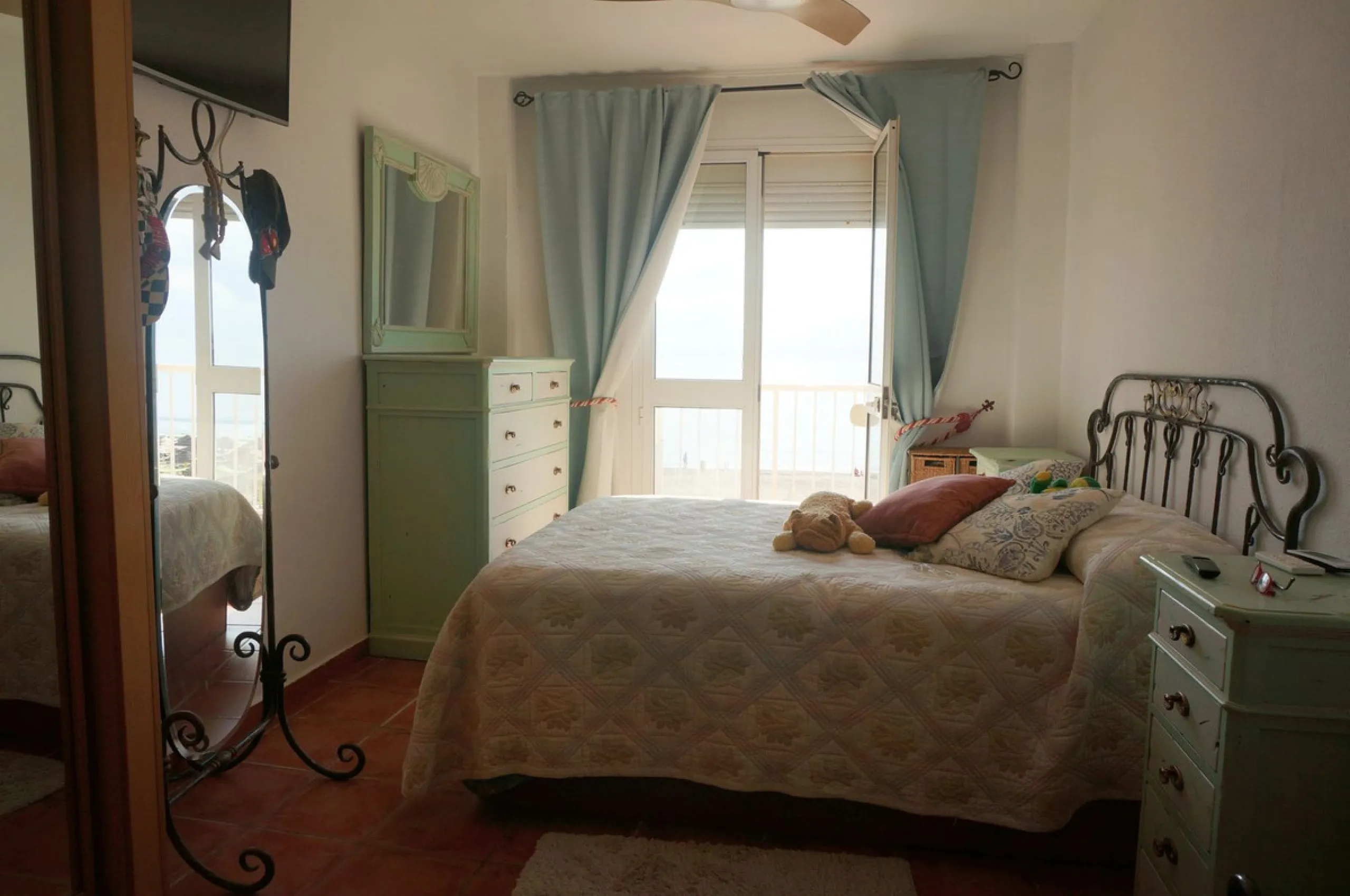 Live Your Dream on the Paseo de la Carihuela - 2 steps from the beach