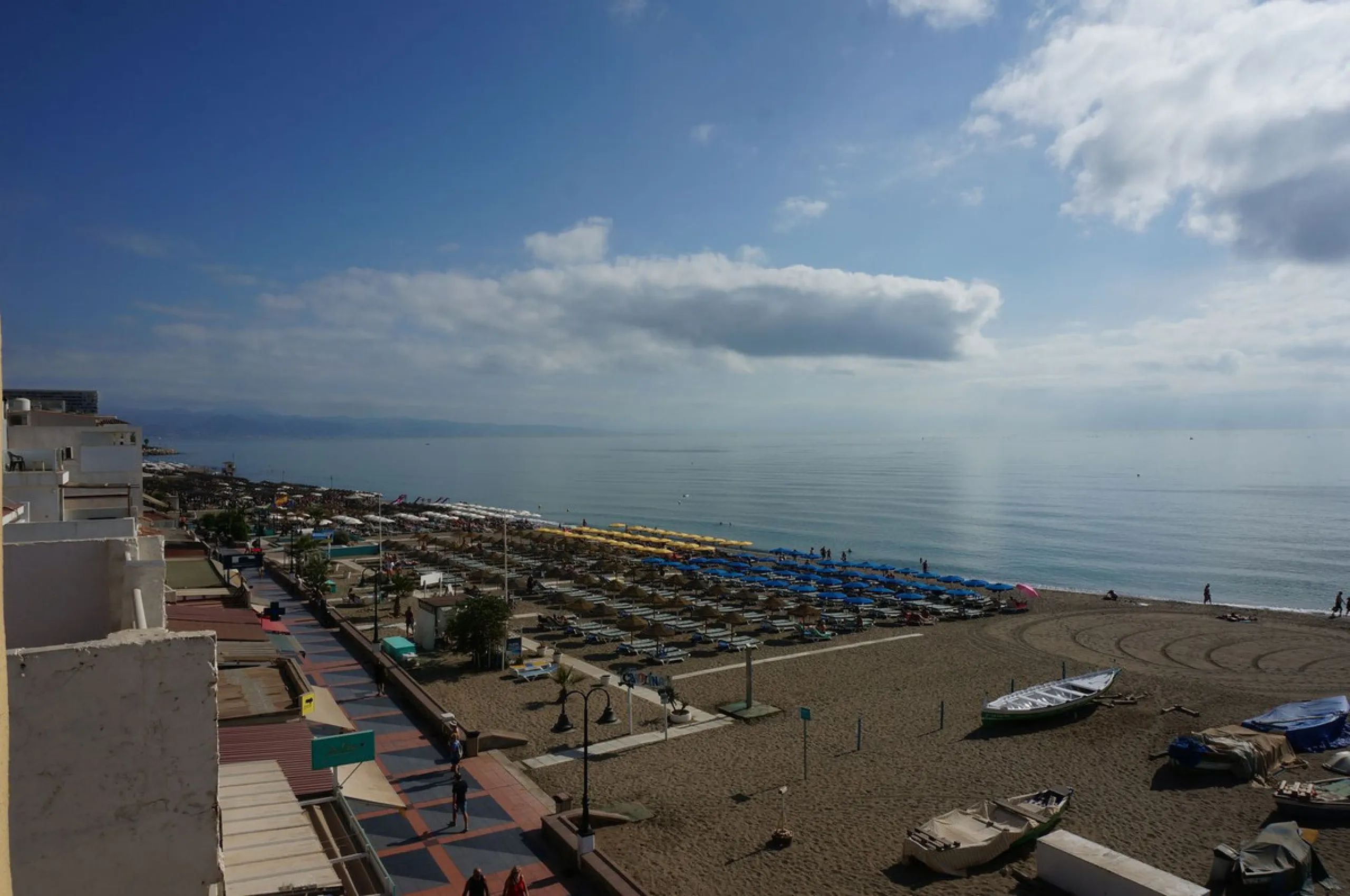 Live Your Dream on the Paseo de la Carihuela - 2 steps from the beach