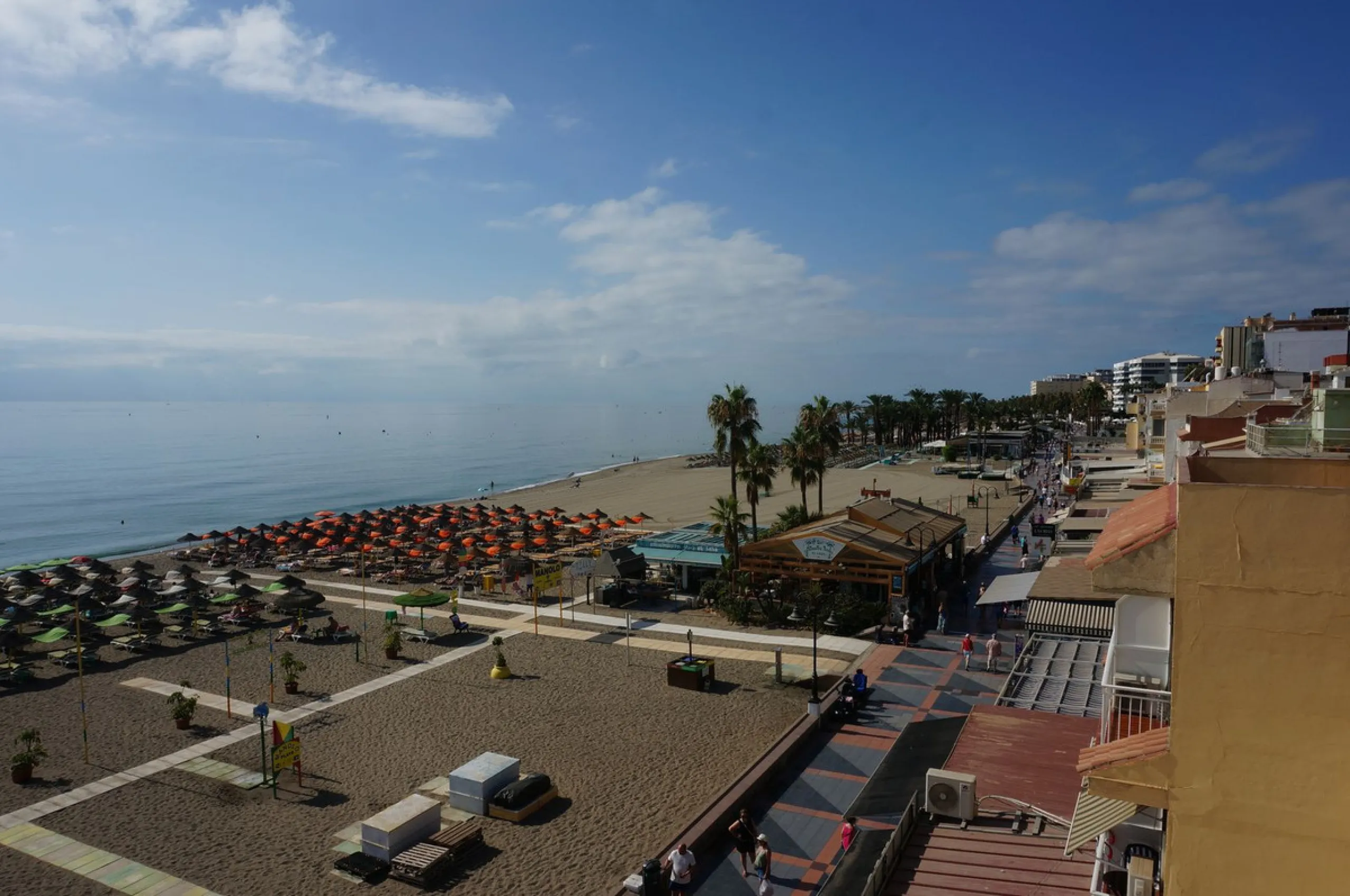 Live Your Dream on the Paseo de la Carihuela - 2 steps from the beach