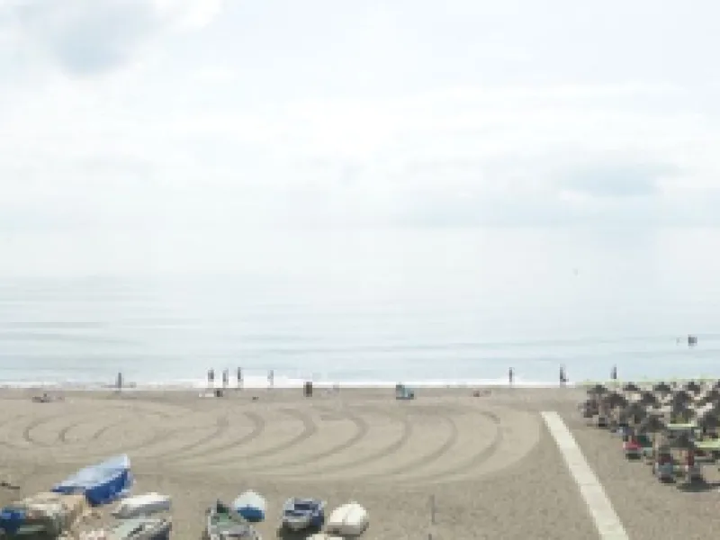Live Your Dream on the Paseo de la Carihuela - 2 steps from the beach