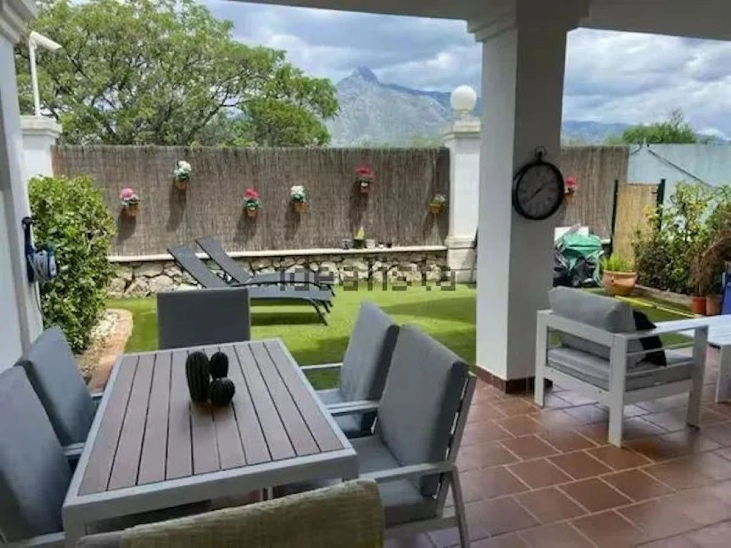 Apartment - Ground Floor Apartment в продаже в Marbella, Málaga. В доме 2 спален и 2 ванных комнат. Площадь дома 96 м²